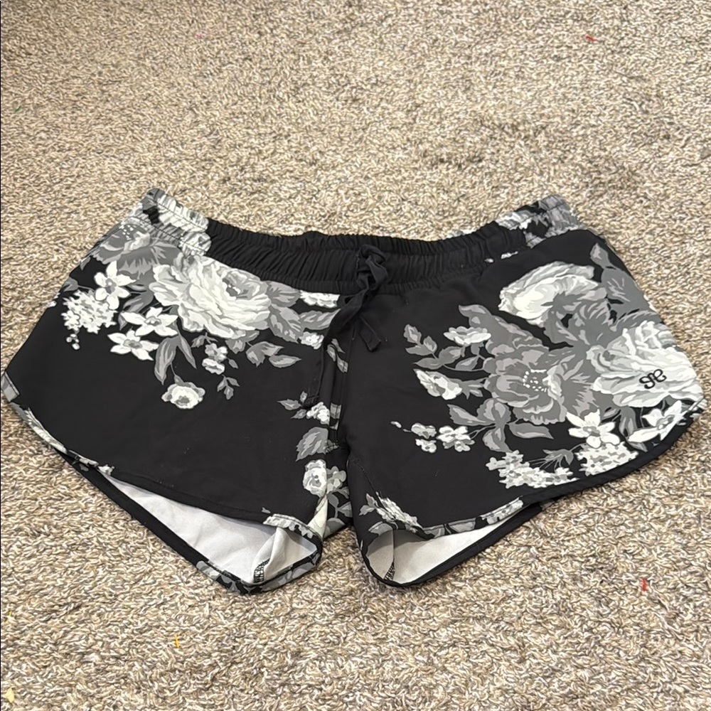Albion Antiqua Floral Athletic Shorts